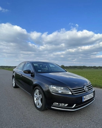 Volkswagen Passat cena 39500 przebieg: 228000, rok produkcji 2011 z Cybinka małe 232